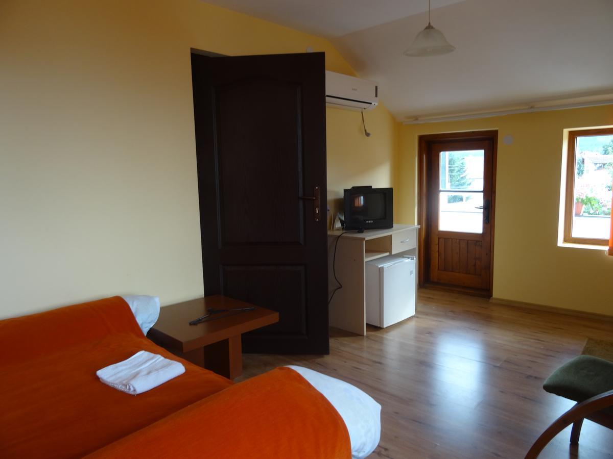 Family Hotel Rose Pavel Banea Exterior foto